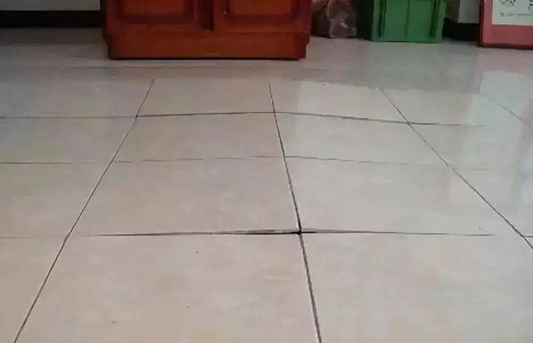 瓷磚鼓起來了怎么辦？大晶教您怎么恢復(fù)！